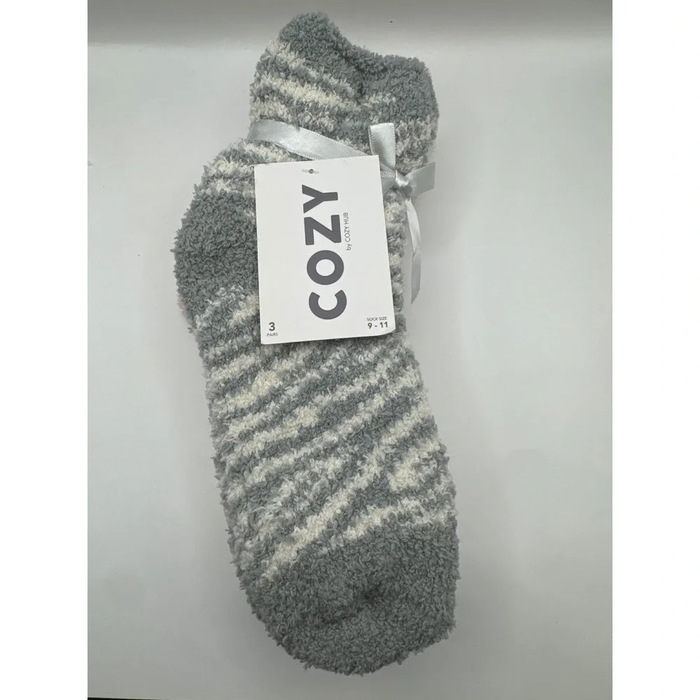 Secret Treasures Slipper Socks & Cozy Hub Fuzzy Socks Bundle 4 Pairs NWT